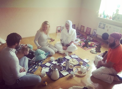 Садхана в честь Дня рождения Гуру Рам Даса - Kundalini Yoga