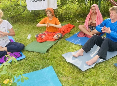 Ретрит выходного дня и САДХАНА в День летнего солнцестояния - Kundalini Yoga